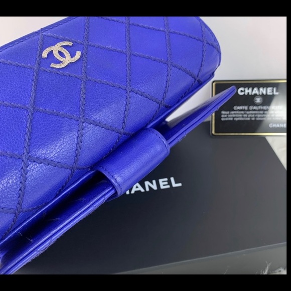 Chanel cobalt purple blue wallet (converted to WOC) - Picture 5 of 15